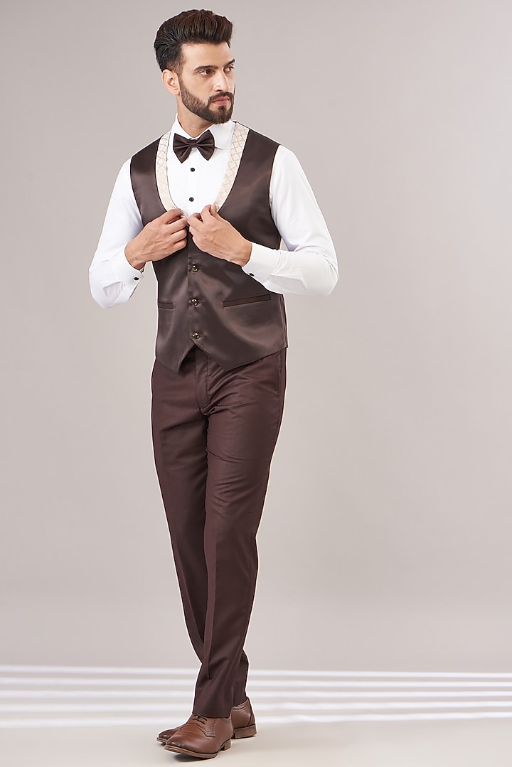 Beige Jacquard Tuxedo Set by Zoop Men at Pernia's Pop Up Shop