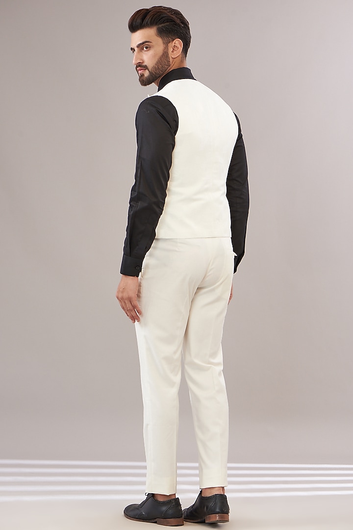 White Turkish Jacquard Tuxedo Set by Zoop Men at Pernia's Pop Up Shop