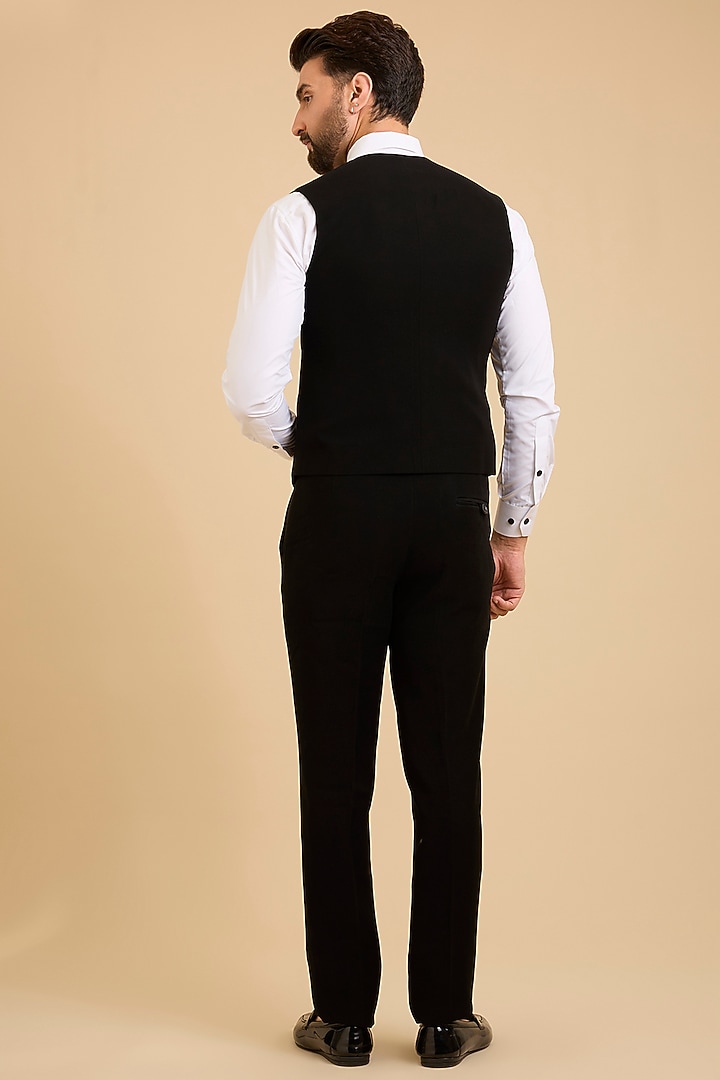 Black Suiting Tuxedo Set by Zoop Men at Pernia's Pop Up Shop