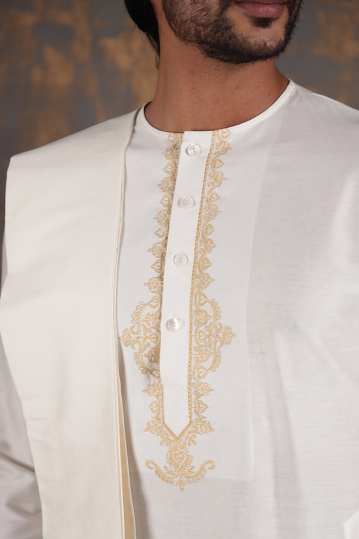 Cream Cotton Silk Embroidered Kurta Set by Zoop Men at Pernia's Pop Up Shop