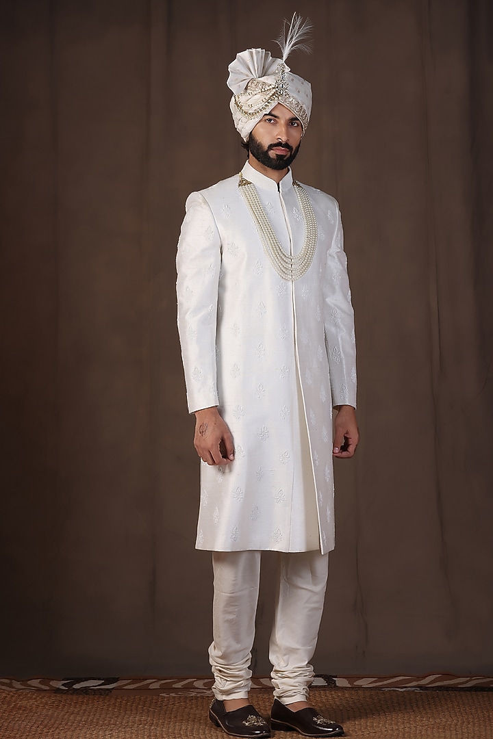 White Raw Silk Thread & Pearl Hand Embroidered Groom Sherwani Set by Zoop Men at Pernia's Pop Up Shop