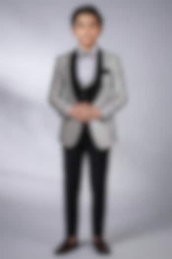 Black & White Embroidered Jacquard Tuxedo Set For Boys by Zoop Kids at Pernia's Pop Up Shop
