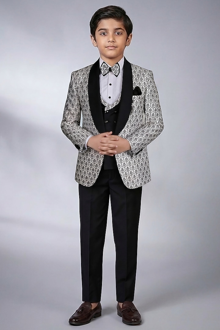 Black & White Embroidered Jacquard Tuxedo Set For Boys by Zoop Kids at Pernia's Pop Up Shop
