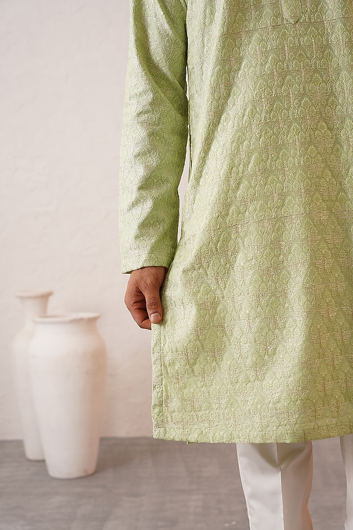 Green Banarasi Cotton Silk Thread Embroidered Kurta Set For Boys by Zoop Kids at Pernia's Pop Up Shop