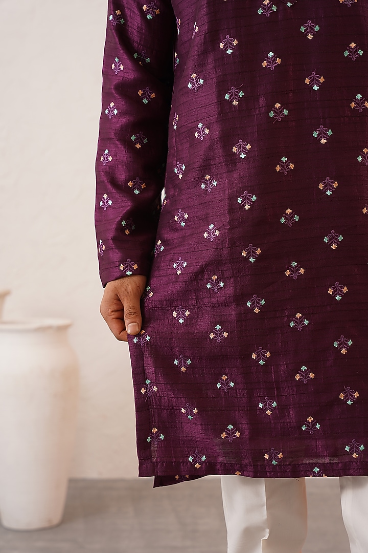 Wine Banarasi Cotton Silk Thread Embroidered Kurta Set For Boys by Zoop Kids at Pernia's Pop Up Shop