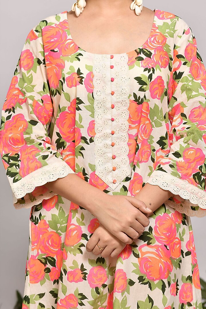 Fluorescent Pink Screen Printed Kurta Set by Zumaira The Label at Pernia's Pop Up Shop