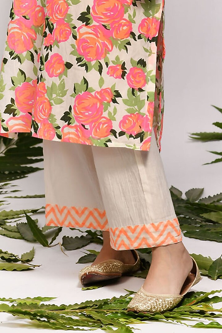 Fluorescent Pink Screen Printed Kurta Set by Zumaira The Label at Pernia's Pop Up Shop