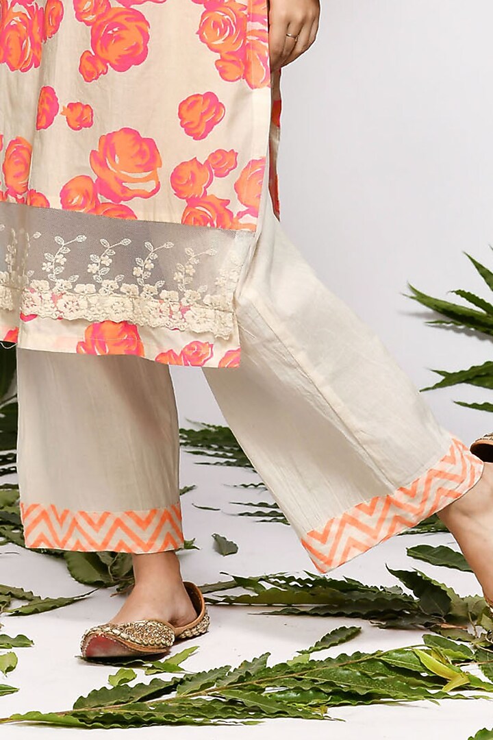 White Floral Screen Printed Kurta Set by Zumaira The Label at Pernia's Pop Up Shop