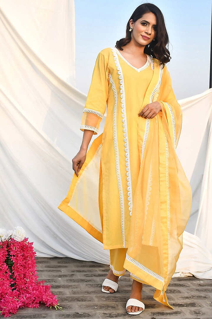 Yellow Cotton Kurta Set by Zumaira The Label at Pernia's Pop Up Shop