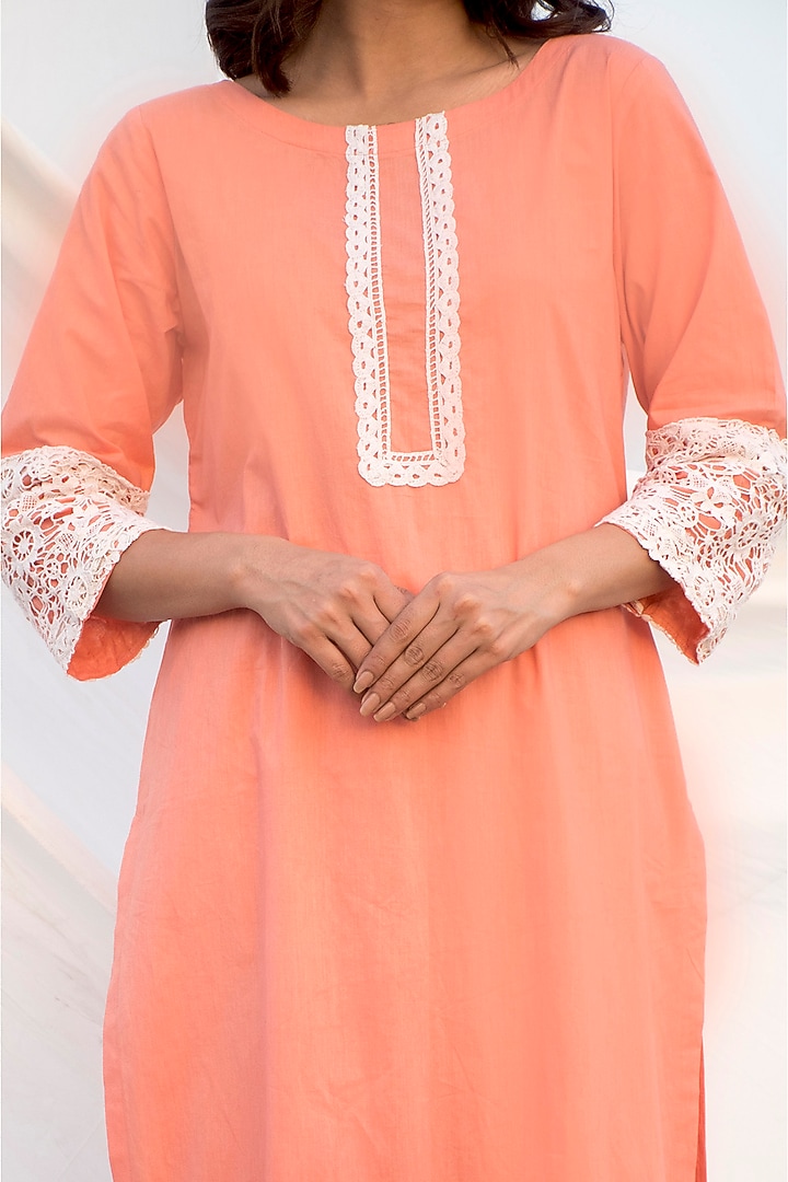 Peach Cotton Kurta Set by Zumaira The Label at Pernia's Pop Up Shop