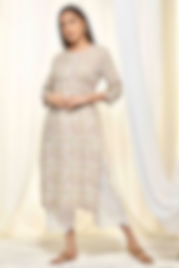 White Floral Block Printed Kurta Set by Zumaira The Label at Pernia's Pop Up Shop