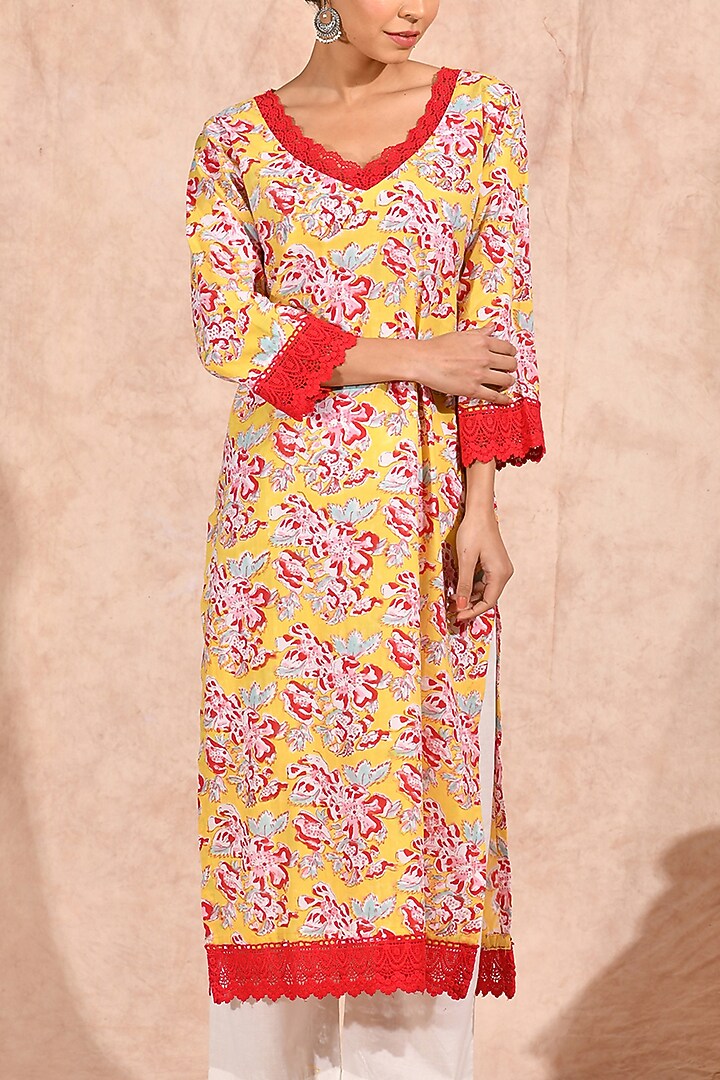 Yellow Printed Kurta Set by Zumaira The Label at Pernia's Pop Up Shop