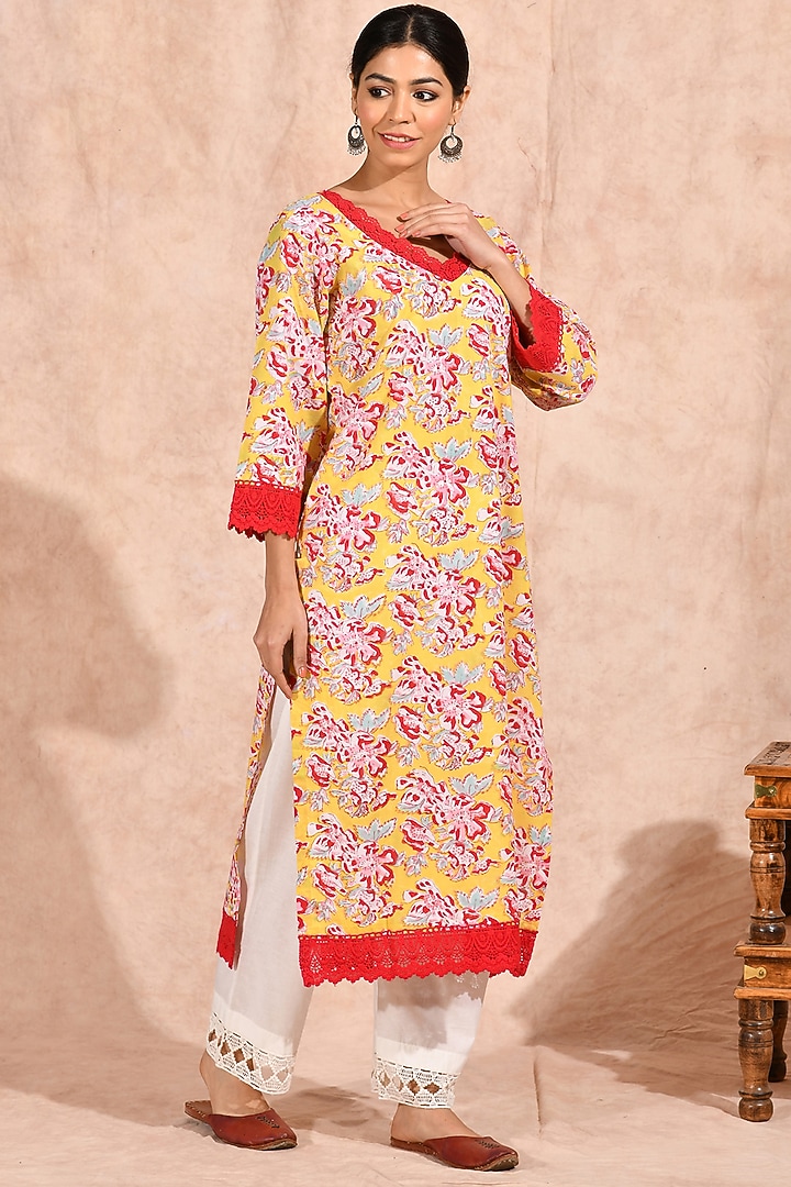 Yellow Printed Kurta Set by Zumaira The Label at Pernia's Pop Up Shop