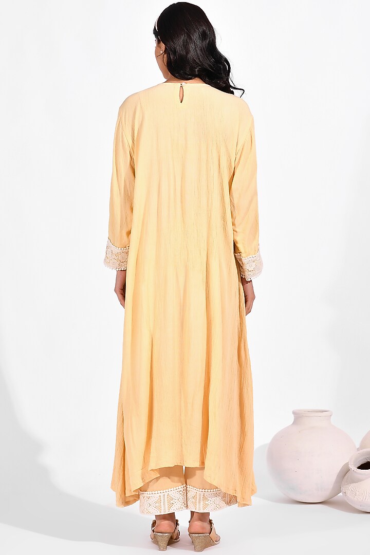 Lemon Cotton Crepe Kurta Set by Zumaira The Label at Pernia's Pop Up Shop