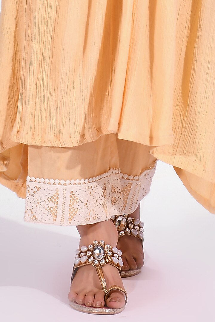 Lemon Cotton Crepe Kurta Set by Zumaira The Label at Pernia's Pop Up Shop