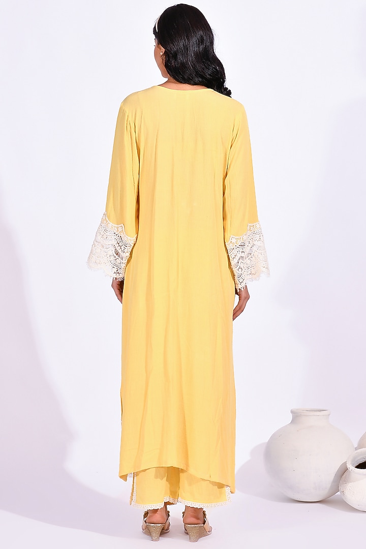 Yellow Cotton Crepe Kurta Set by Zumaira The Label at Pernia's Pop Up Shop