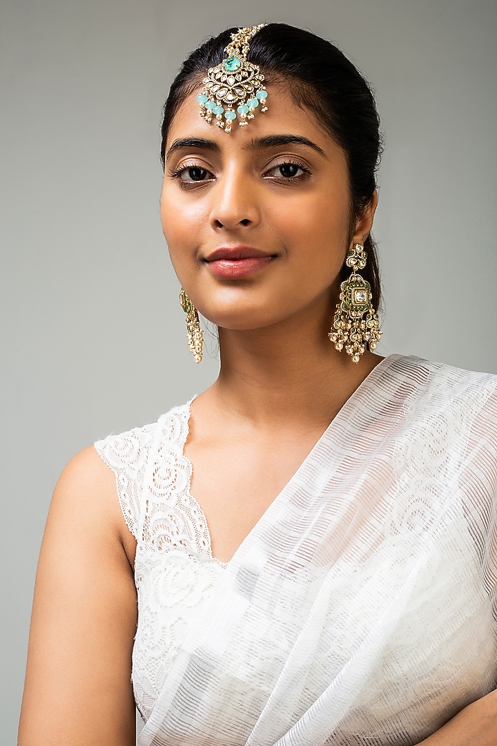 God Finish Mint Green Kundan Polki Maangtikka by Zevar King at Pernia's Pop Up Shop