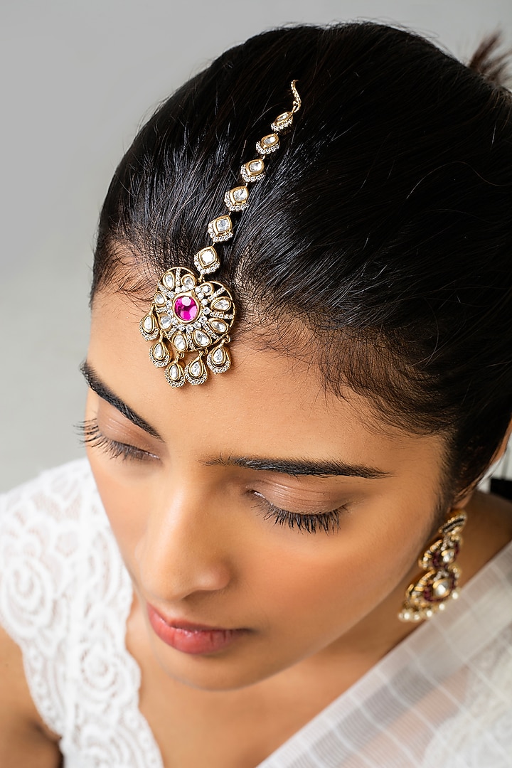 God Finish Kundan Polki & Red Stone Maangtikka by Zevar King at Pernia's Pop Up Shop