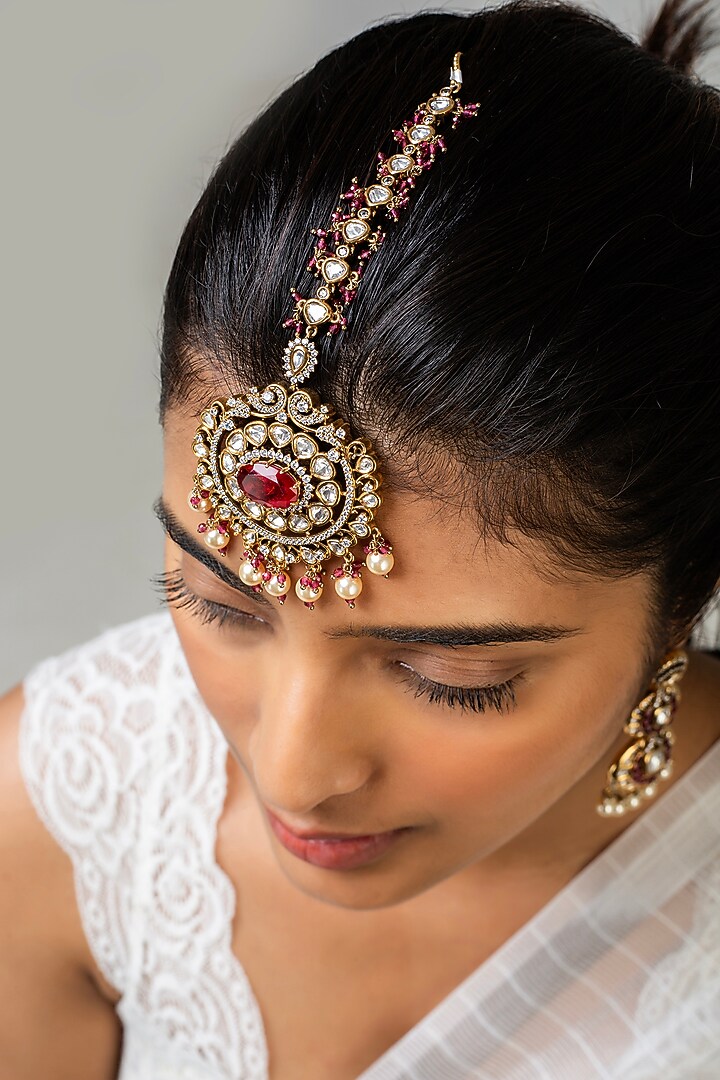 God Finish Kundan Polki & Red Stone Maangtikka by Zevar King at Pernia's Pop Up Shop