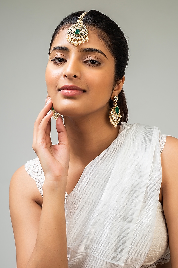 God Finish Green Stone & Kundan Polki Maangtikka by Zevar King at Pernia's Pop Up Shop