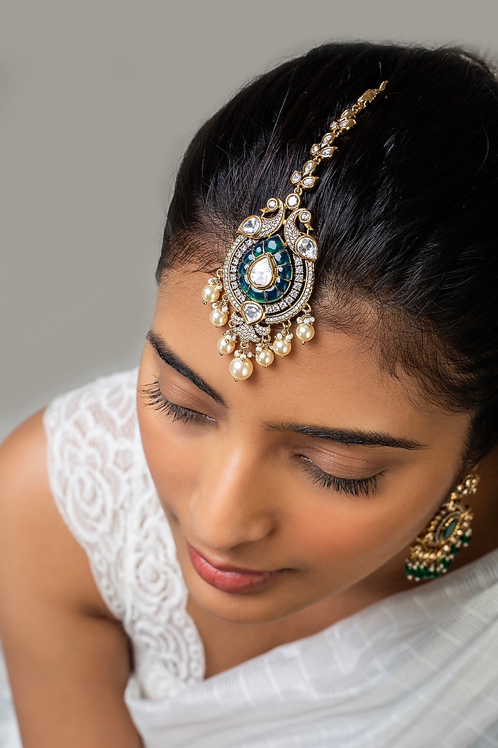God Finish Kundan Polki & Green Stone Maangtikka by Zevar King at Pernia's Pop Up Shop