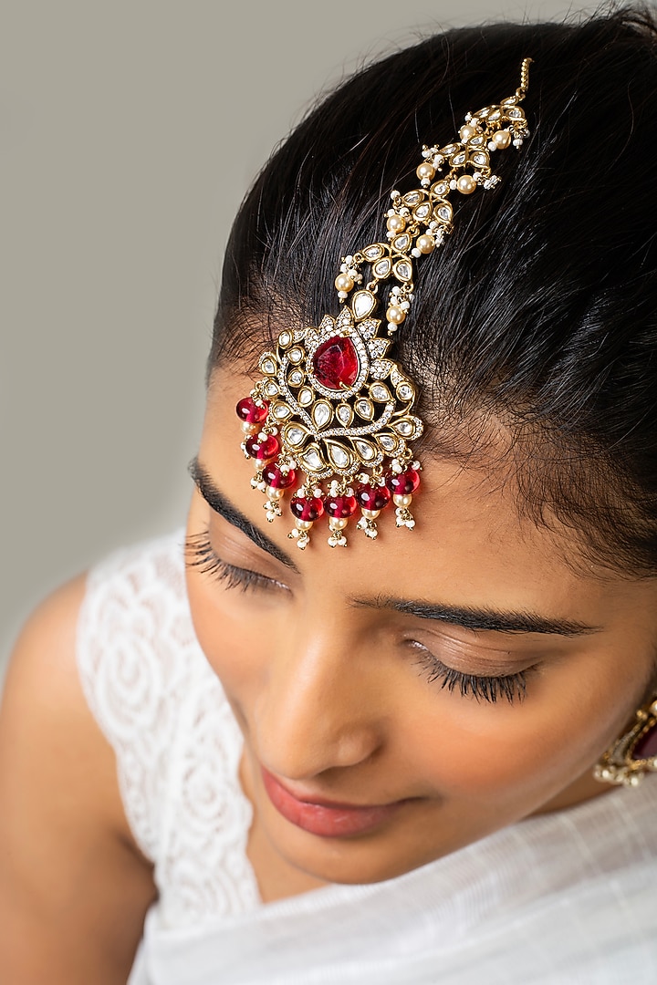 God Finish Kundan Polki & Green Stone Maangtikka by Zevar King at Pernia's Pop Up Shop