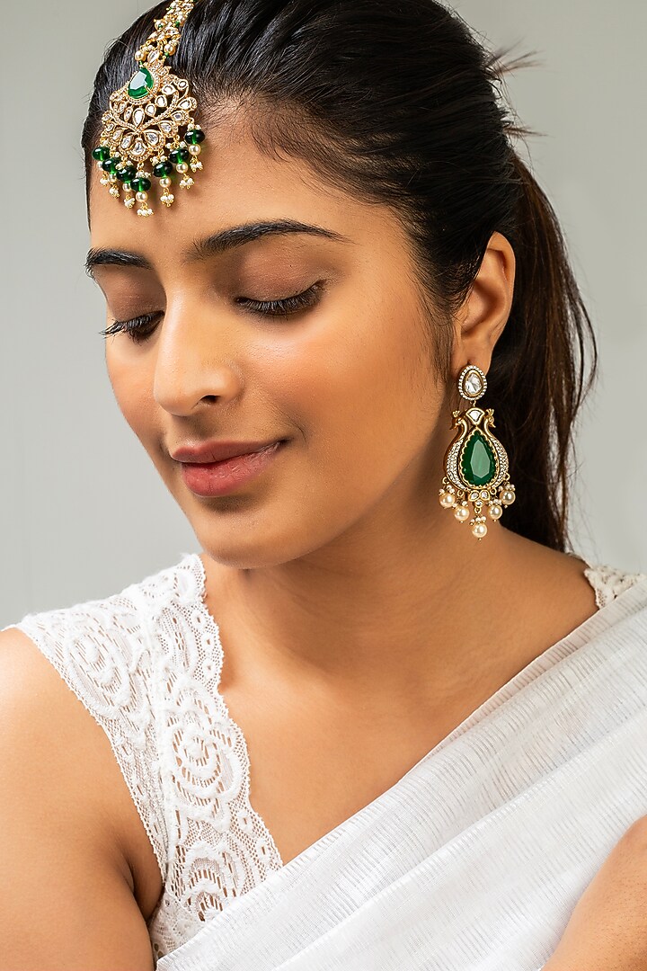 Gold Finish Kundan Polki & Green Stone Maangtikka by Zevar King at Pernia's Pop Up Shop