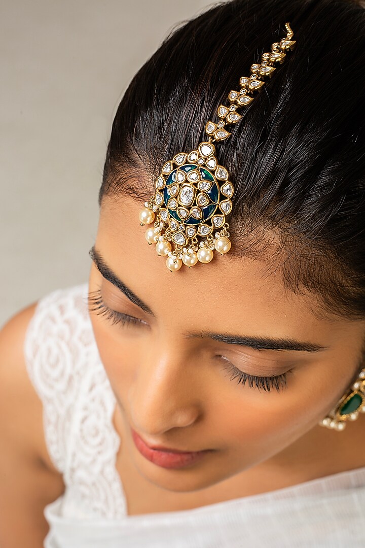Gold Finish Kundan Polki & Green Stone Maangtikka by Zevar King at Pernia's Pop Up Shop