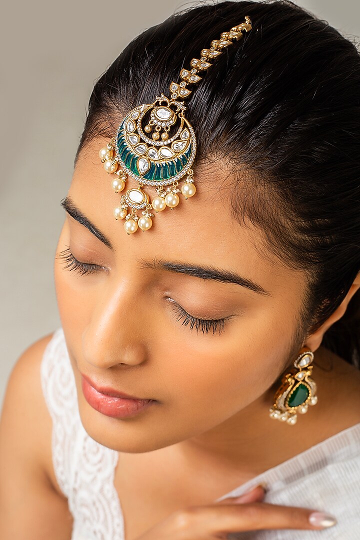 Gold Finish Kundan Polki & Green Stone Maangtikka by Zevar King at Pernia's Pop Up Shop