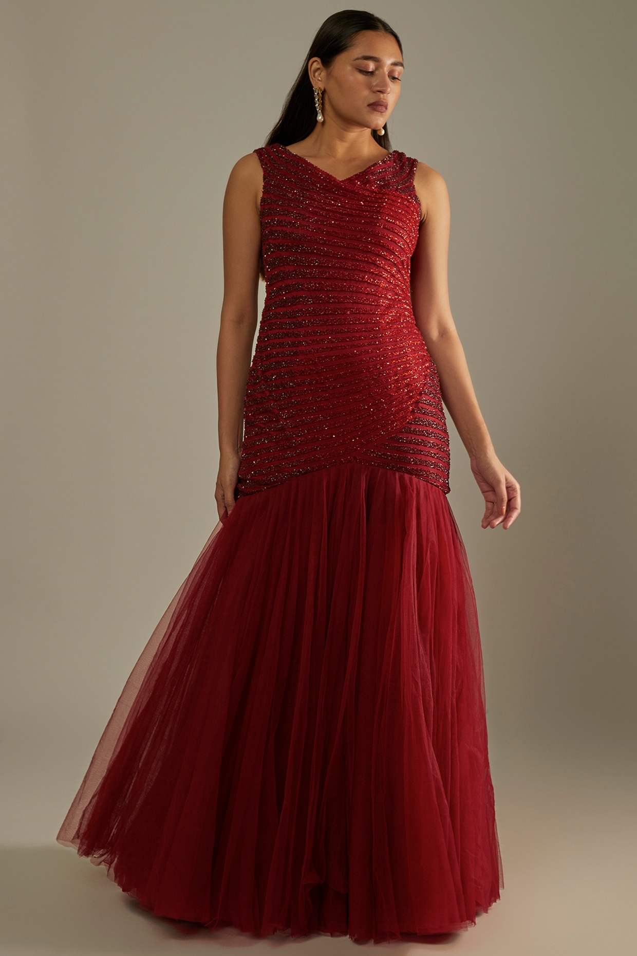 Grey & Red Embellished Gown by JAINEE for rent online | FLYROBE