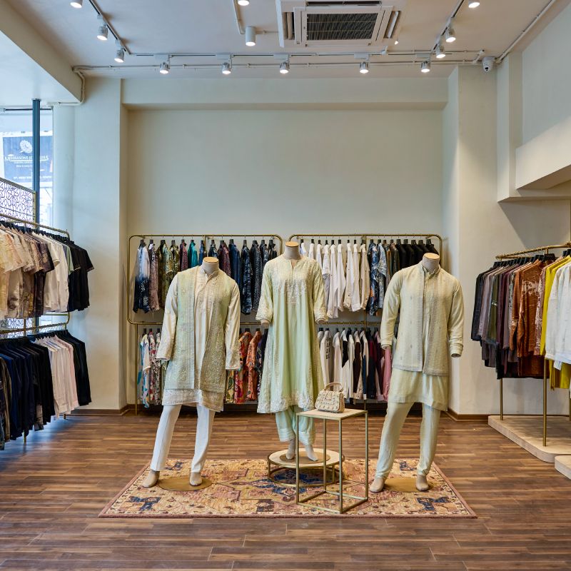 STORE GALLERY