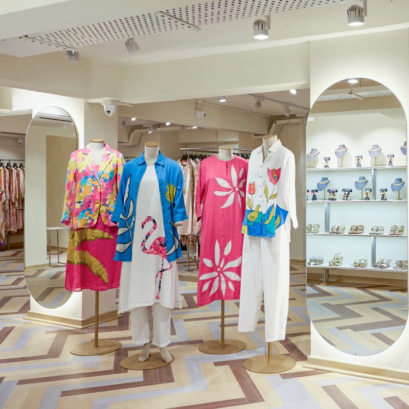 STORE GALLERY