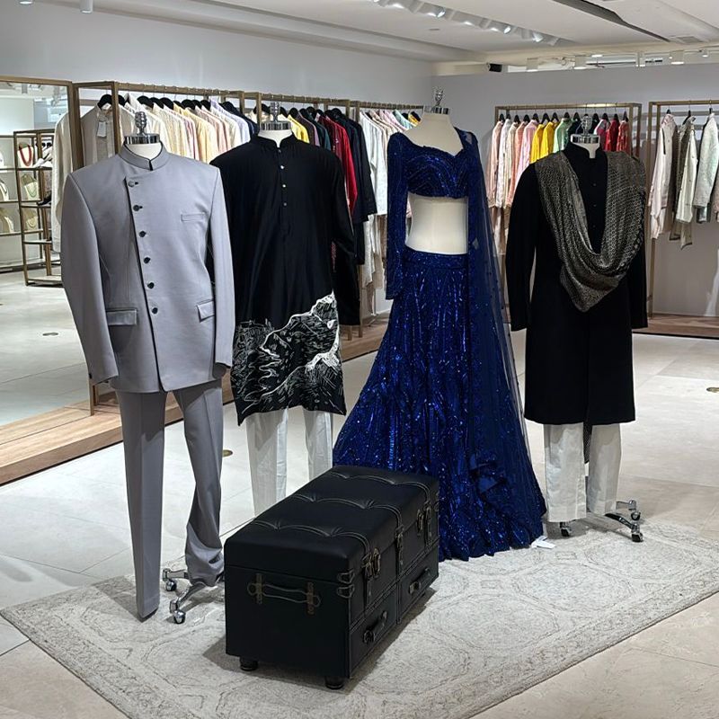 STORE GALLERY