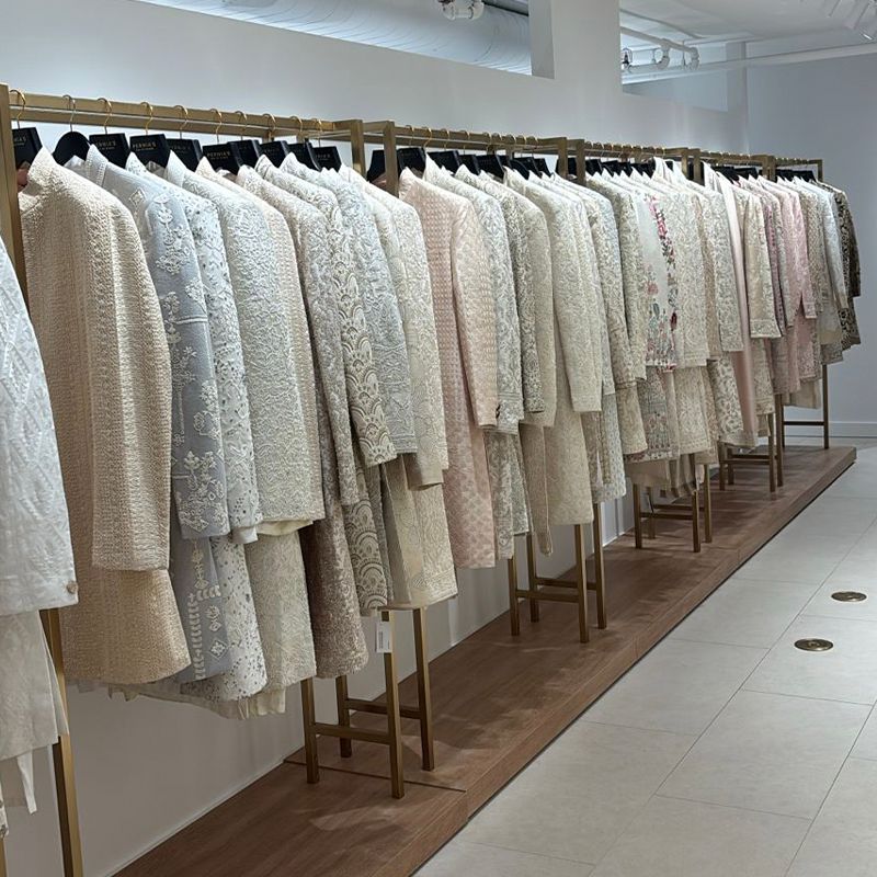 product-image-https://img.perniaspopupshop.com/store-locator-v2/uploads/14_b1483a76d5.jpg