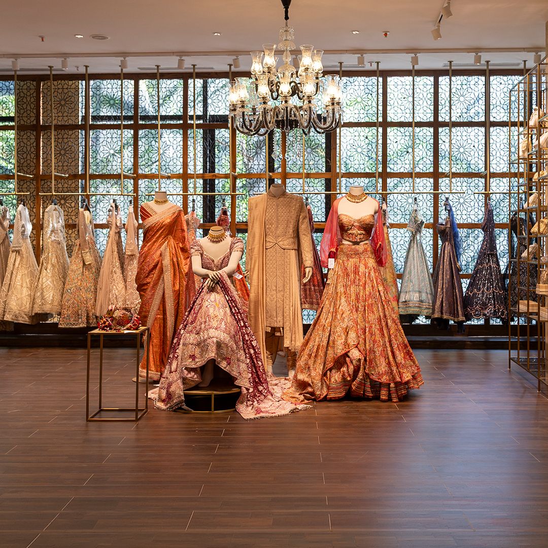 STORE GALLERY