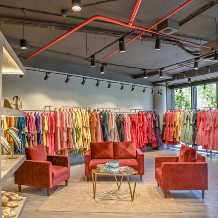 STORE GALLERY