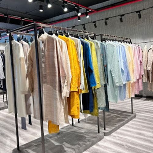 STORE GALLERY