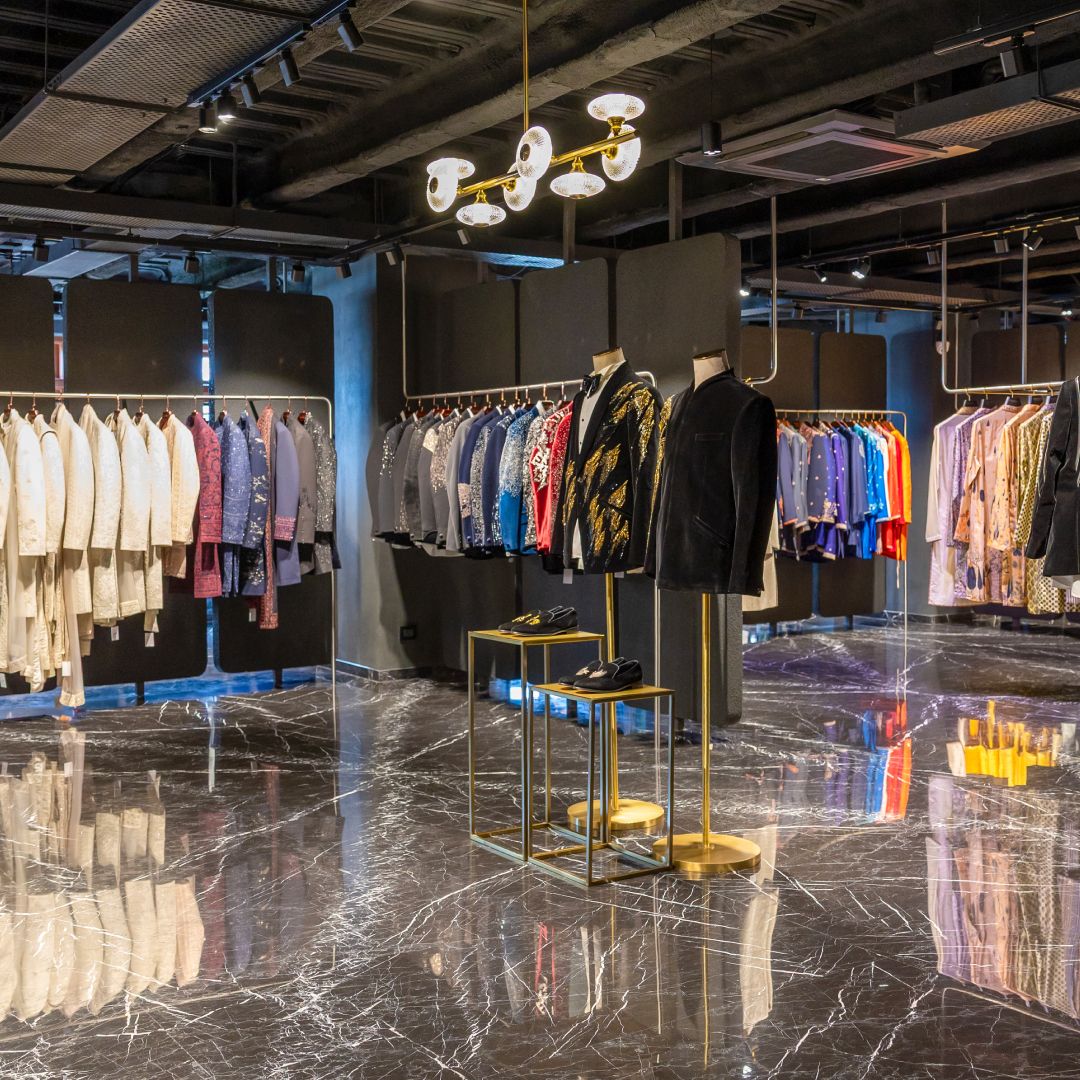 STORE GALLERY