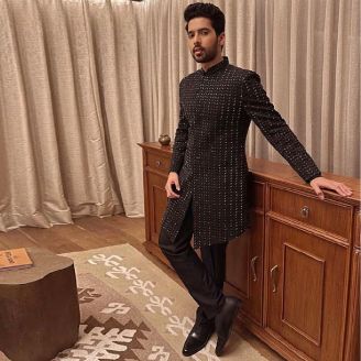 Jodhpuri Suit -Delve Into The Crafts Of Sherwani