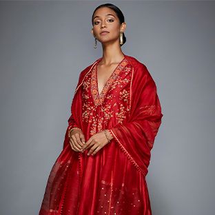 churidar and shawl