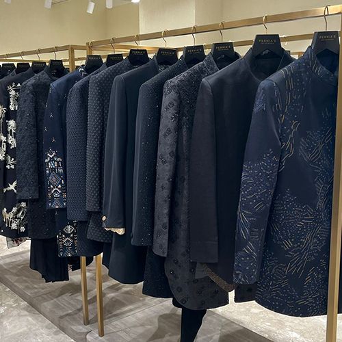 STORE GALLERY