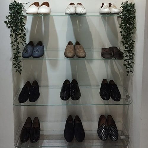product-image-https://img.perniaspopupshop.com/store-locator-v2/uploads/deskstop_and_mobile_03_min_KGMEN_9e8c80109a.jpg