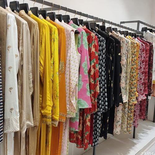 STORE GALLERY