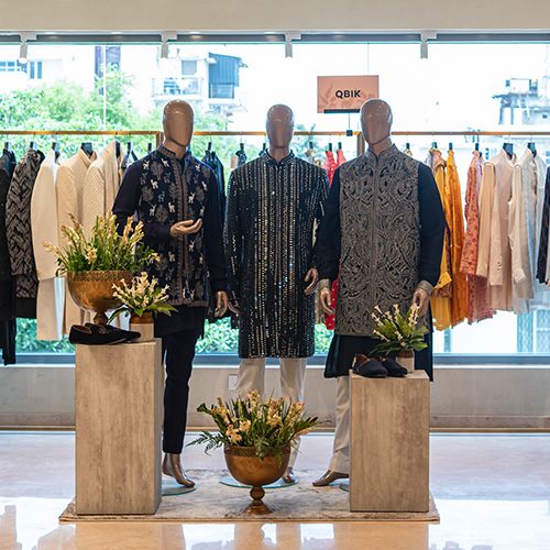 STORE GALLERY
