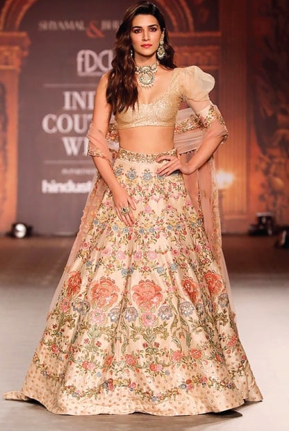 10.5k Likes, 35 Comments - Shyamal & Bhumika (@shyamalbhumika) on Instagram  | Indian bridal dress, Indian bridal wear, Indian bridal outfits